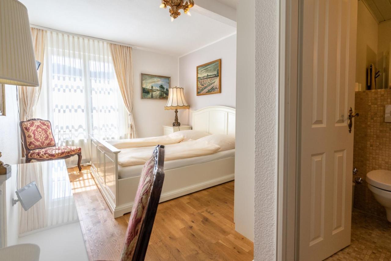 Romantisches Hotel Zur Post Brodenbach Exterior foto